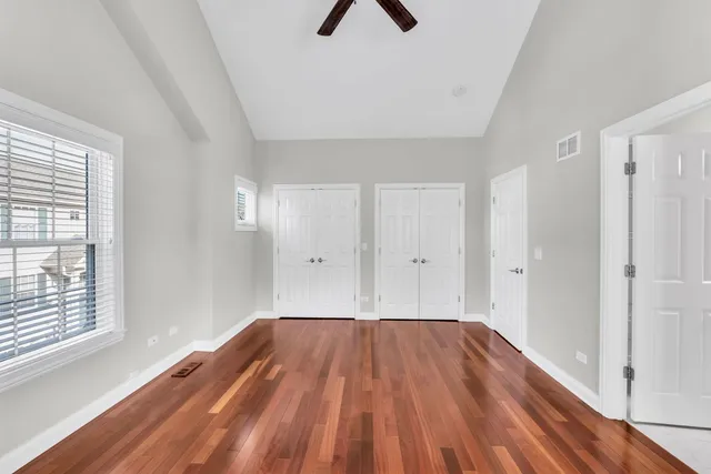 $3,000 | 18599 West Sterling Court, Grayslake, IL 60030