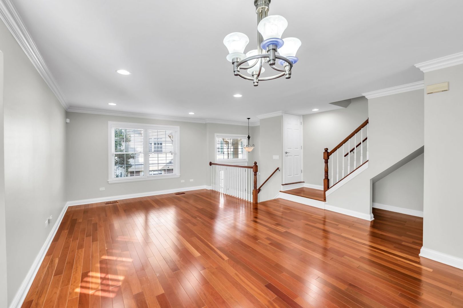 18599 West Sterling Court Grayslake, IL 60030 - Photo 6 of 32