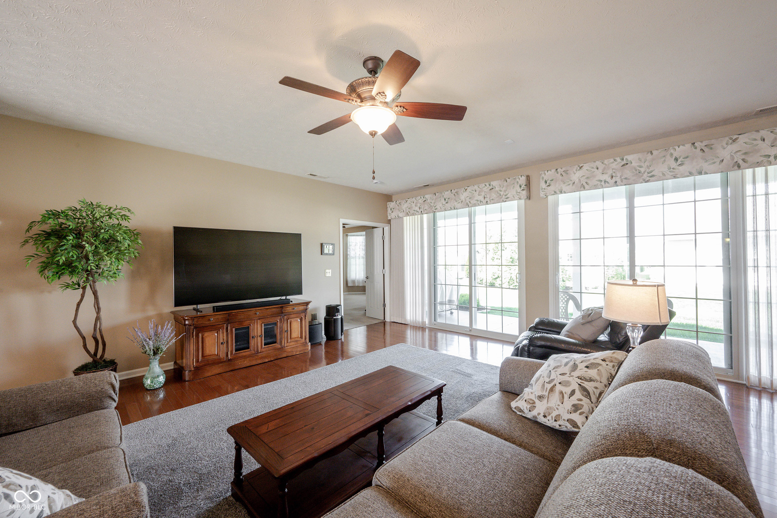 16204 Oliver Street Fishers, IN 46037 - Photo 7 of 50