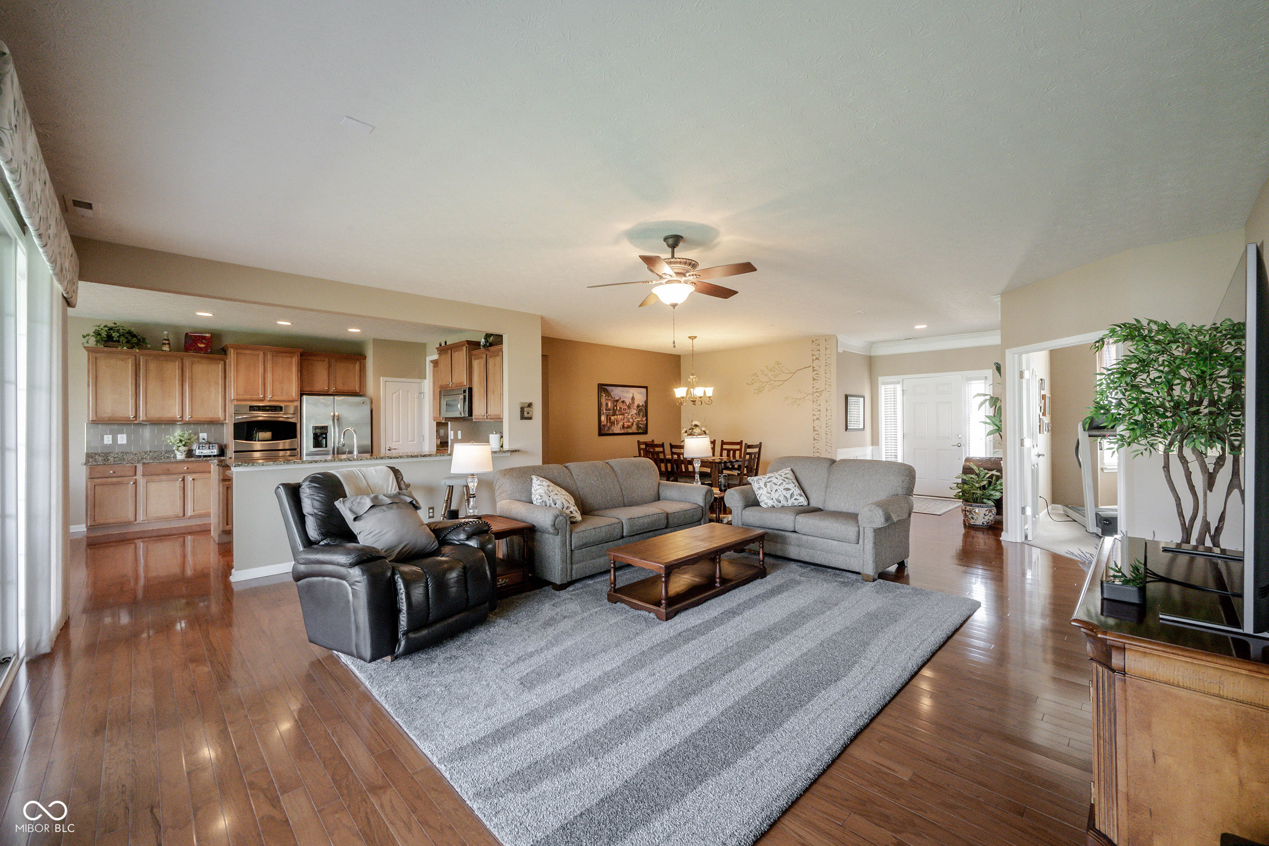 16204 Oliver Street Fishers, IN 46037 - Photo 8 of 50