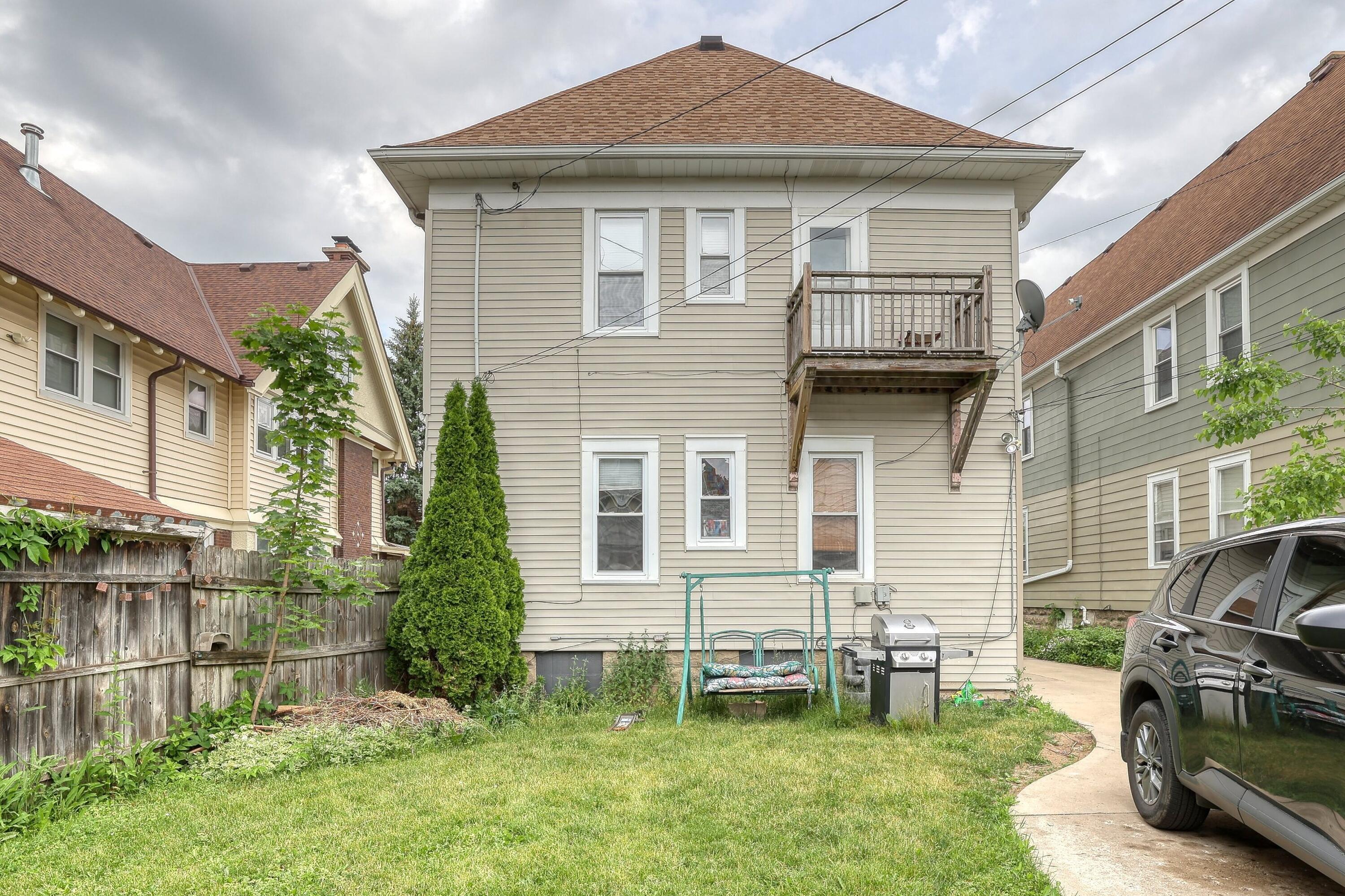 2017 North 48th Street, Unit 2019 Milwaukee, WI 53208 - Photo 36 of 36 Rear of Home