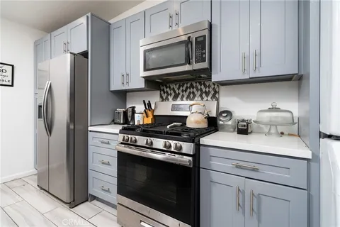 $1,200,000 | 5415 Pickford Street, Los Angeles, CA 90019