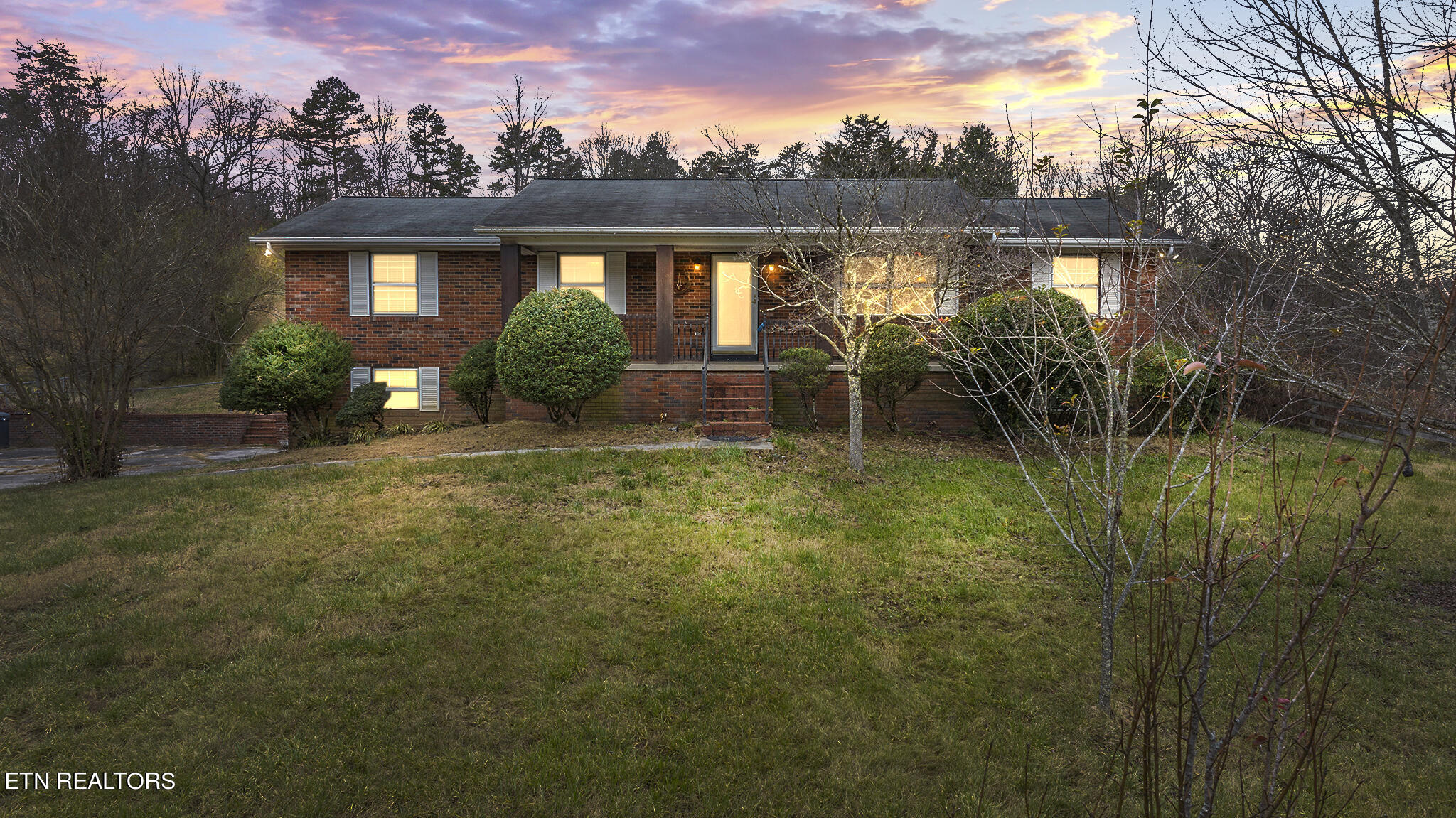 9828 Smoky Row Road Strawberry Plains, TN 37871 - Photo 2 of 43 virtualtwilight