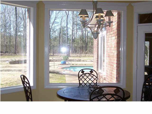 110 Southern Ridge Drive Madison, MS 39110 - Photo 10 of 24 breakfast area with picture windows