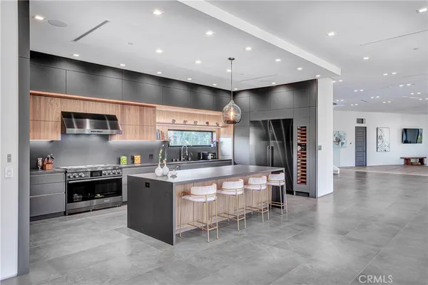 $46,000 | 19333 Rosita Street, Tarzana, CA 91356