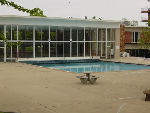 $195,000 | 18 East Old Willow Road, Unit 425N, Prospect Heights, IL 60070