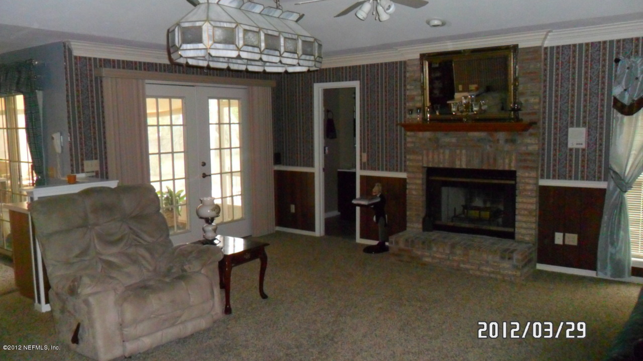 11716 Bridges Road Jacksonville, FL 32218 - Photo 16 of 22 Living Room