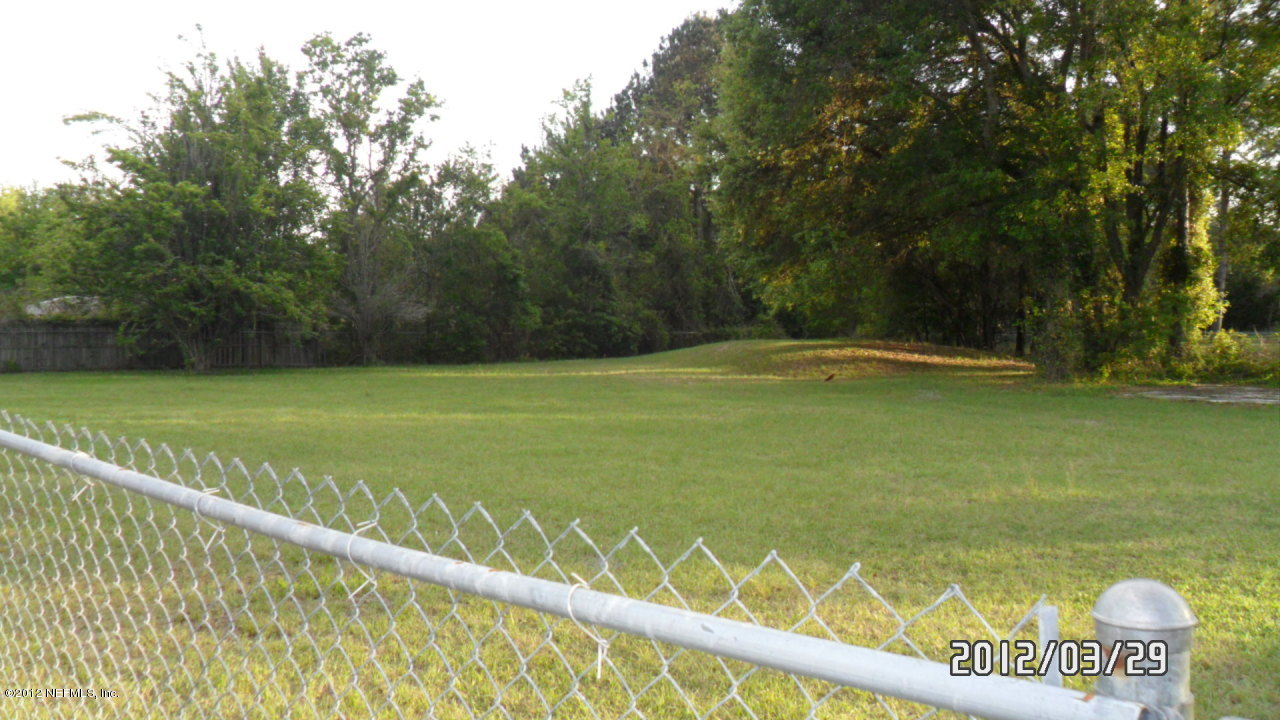 11716 Bridges Road Jacksonville, FL 32218 - Photo 7 of 22 Backyard