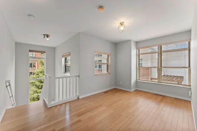 $715,000 | 221 1st Avenue Northeast, Unit 5, Minneapolis, MN 55413