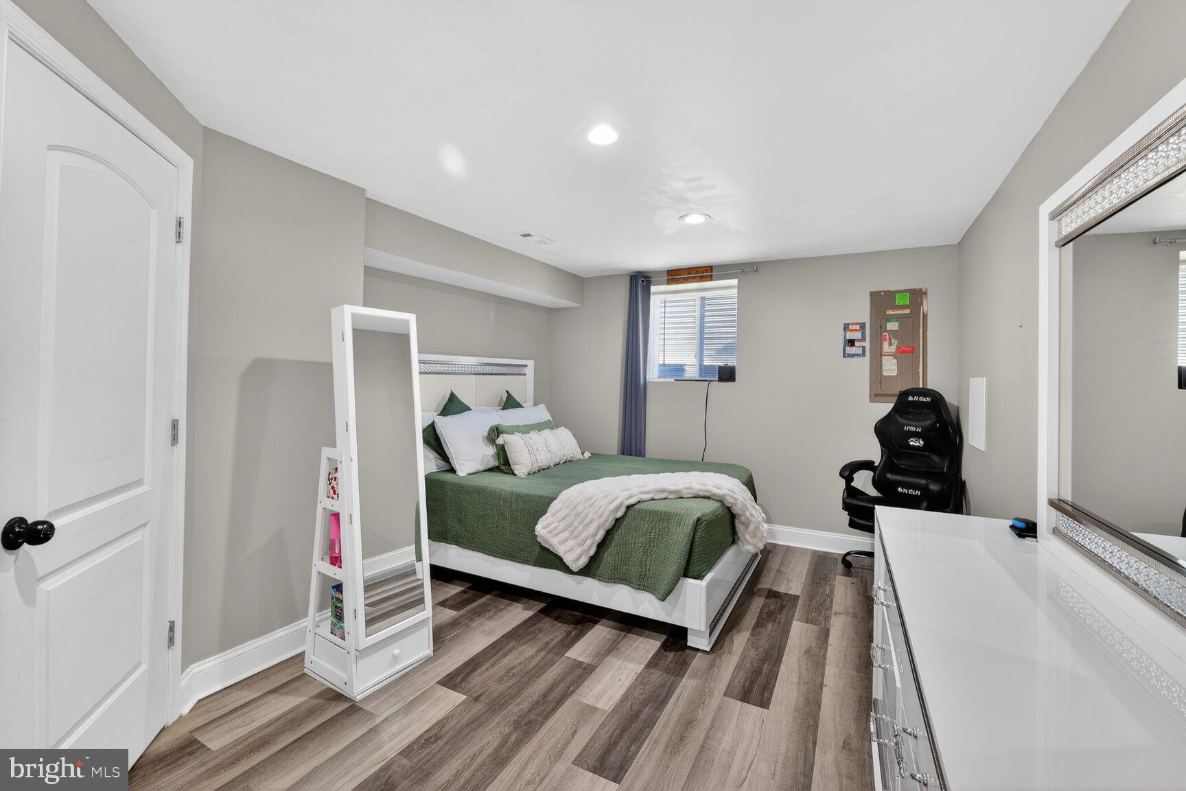 74 Yew Road Essex, MD 21221 - Photo 23 of 35 Gallery Image 23
