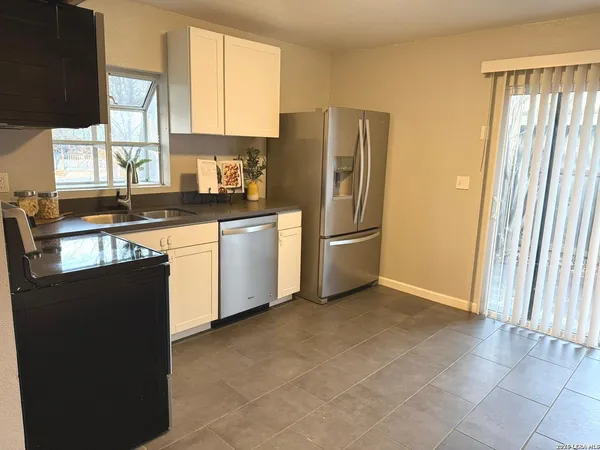 $1,795 | 102 Antrim Drive, San Antonio, TX 78218