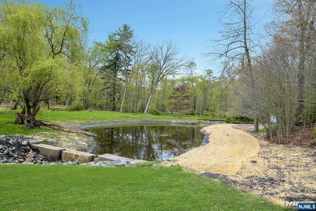 59 Green Hill Road Butler, NJ 07405 - Photo 31 of 40