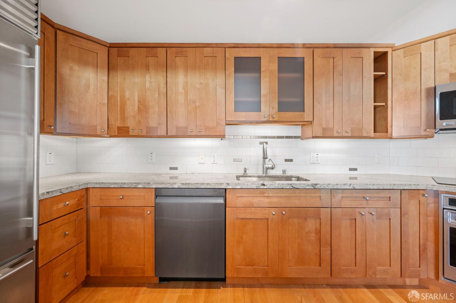 111 Chestnut Street, Unit 611 San Francisco, CA 94111 - Photo 6 of 10