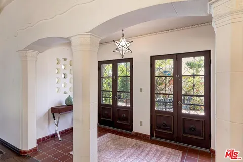 $3,750,000 | 101 South Fuller Avenue, Los Angeles, CA 90036