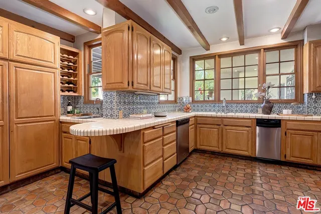 $3,950,000 | 101 South Fuller Avenue, Los Angeles, CA 90036