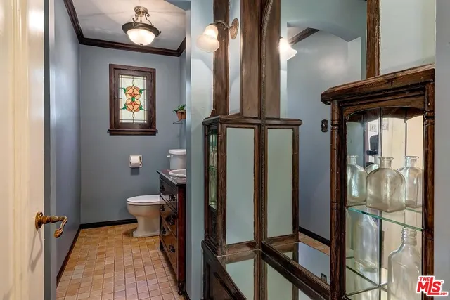 $3,950,000 | 101 South Fuller Avenue, Los Angeles, CA 90036