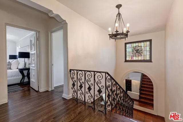$3,950,000 | 101 South Fuller Avenue, Los Angeles, CA 90036