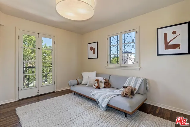 $3,950,000 | 101 South Fuller Avenue, Los Angeles, CA 90036