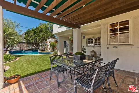 $3,750,000 | 101 South Fuller Avenue, Los Angeles, CA 90036