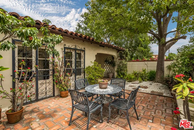 $3,950,000 | 101 South Fuller Avenue, Los Angeles, CA 90036