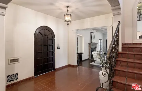 $3,750,000 | 101 South Fuller Avenue, Los Angeles, CA 90036