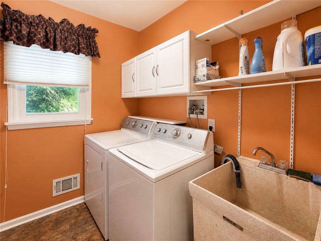 76 Bromley Road Pittsford, NY 14534 - Photo 41 of 50