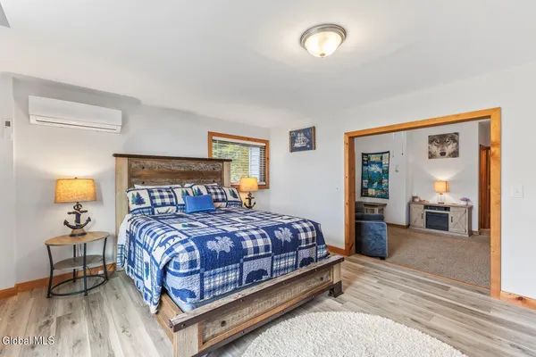 $1,290,000 | 965 Deerland Road, Long Lake, NY 12847