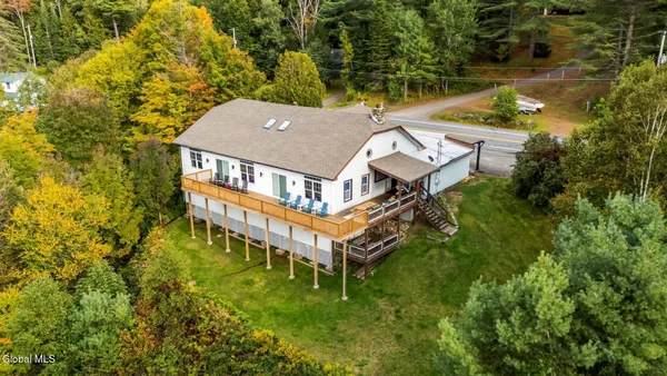 $1,290,000 | 965 Deerland Road, Long Lake, NY 12847