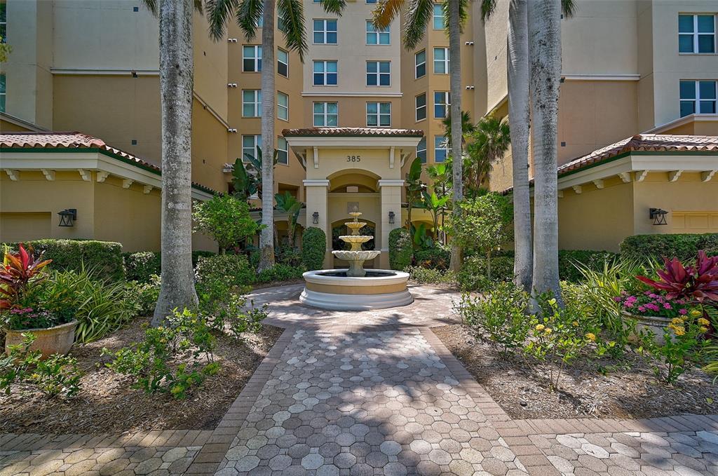 385 North Point Road, Unit 402 Osprey, FL 34229 - Photo 4 of 62 Gallery Image 4