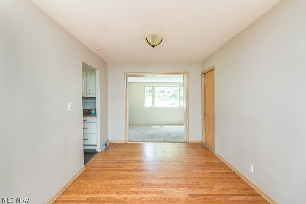 7812 Hoertz Road Cleveland, OH 44134 - Photo 8 of 27