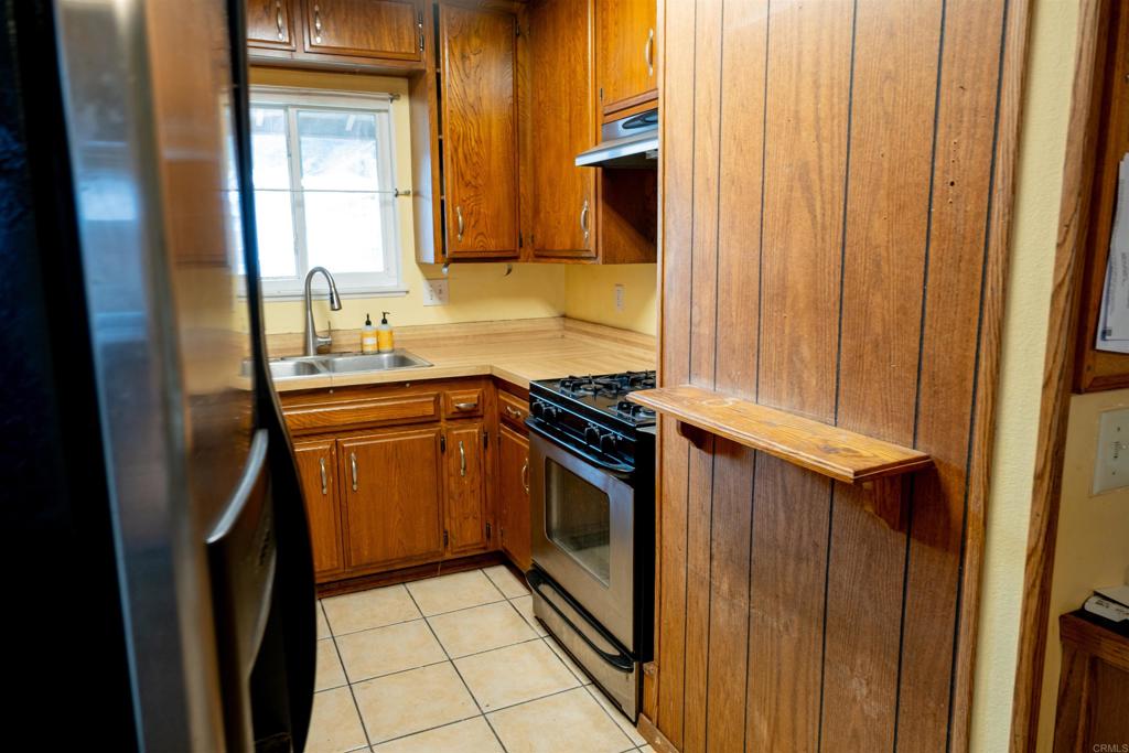 8048 Smokewood Drive Santee, CA 92071 - Photo 4 of 25