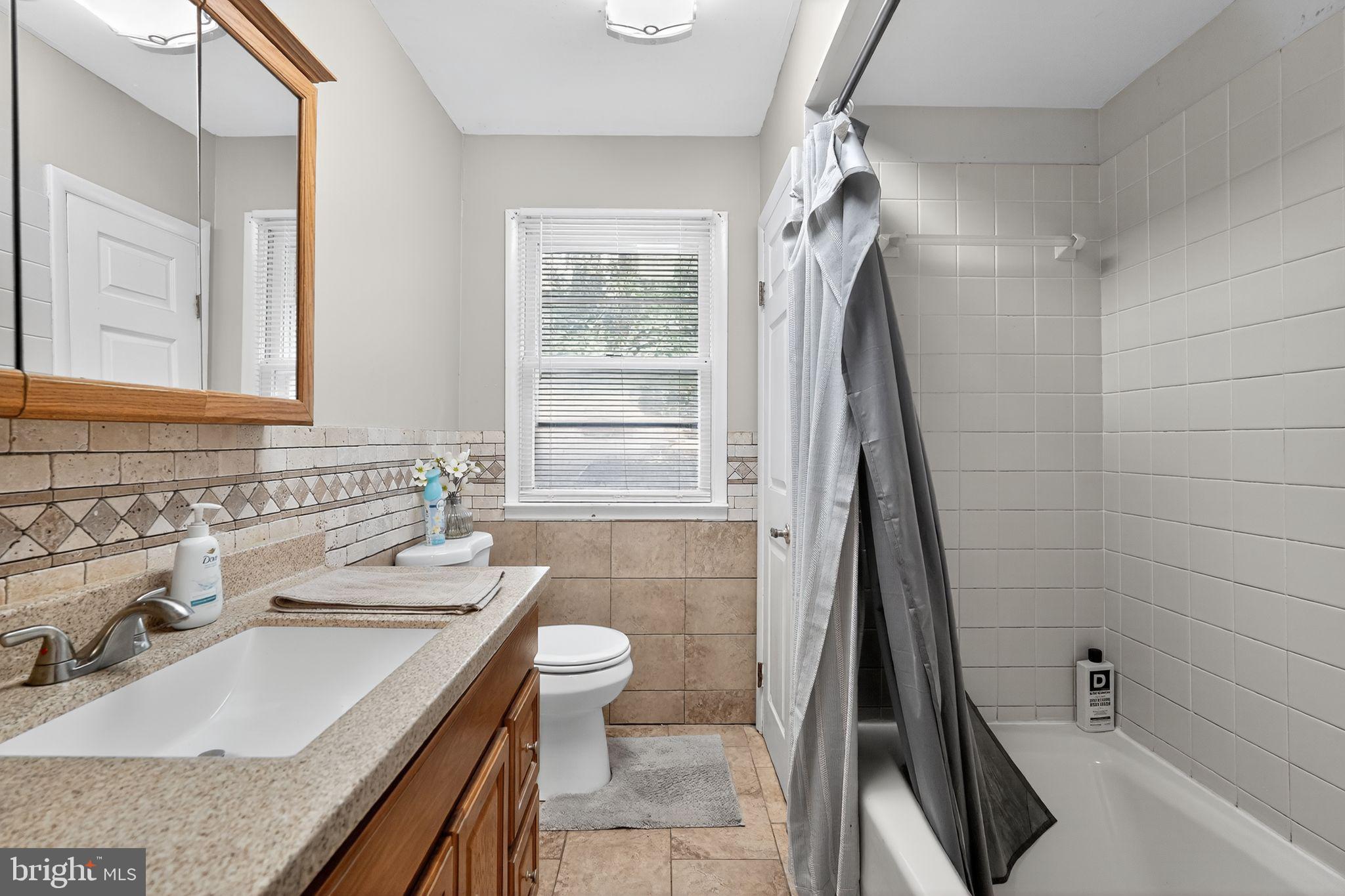 202 Conchester Road Glen Mills, PA 19342 - Photo 17 of 29 Master Bathroom