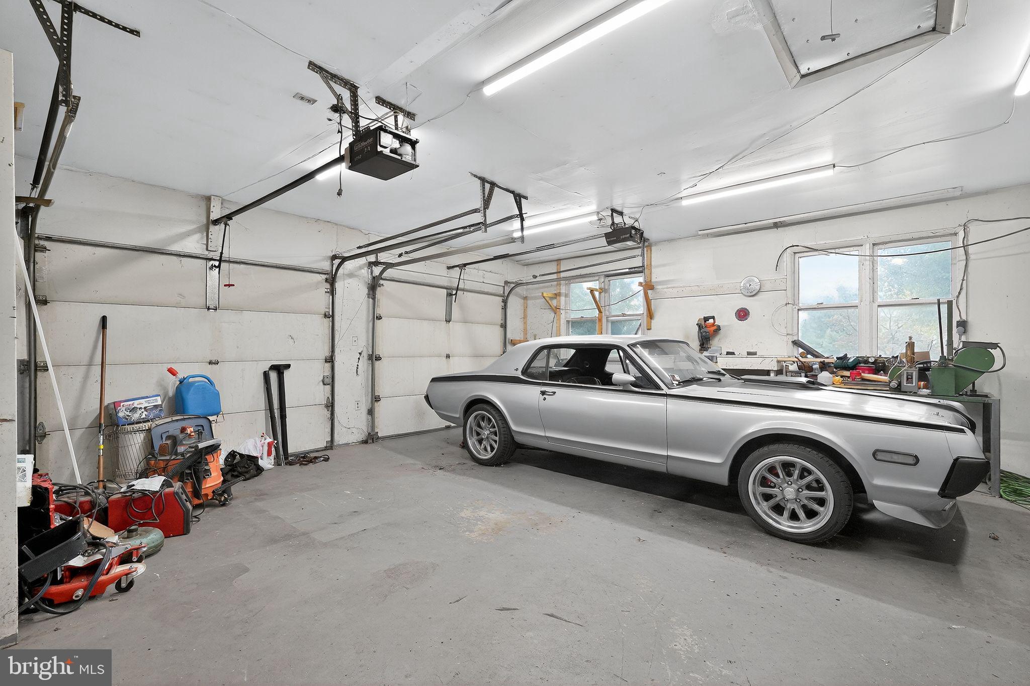 202 Conchester Road Glen Mills, PA 19342 - Photo 26 of 29 Garage