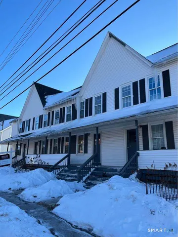 $1,750 | 30 Anthony Street, Unit B, Griswold, CT 06351
