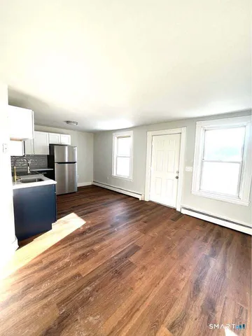 $1,750 | 30 Anthony Street, Unit B, Griswold, CT 06351