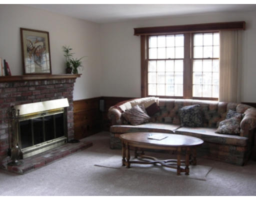 7 Cold Spring Road Westford, MA 01886 - Photo 3 of 12 Gallery Image 3