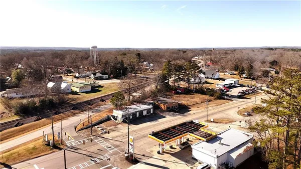$389,900 | 21 West Bankhead Highway, Tallapoosa, GA 30176