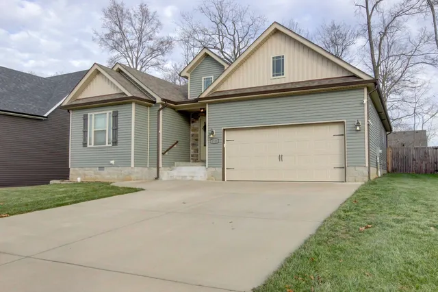 $1,695 | 1329 Sussex Drive, Clarksville, TN 37042