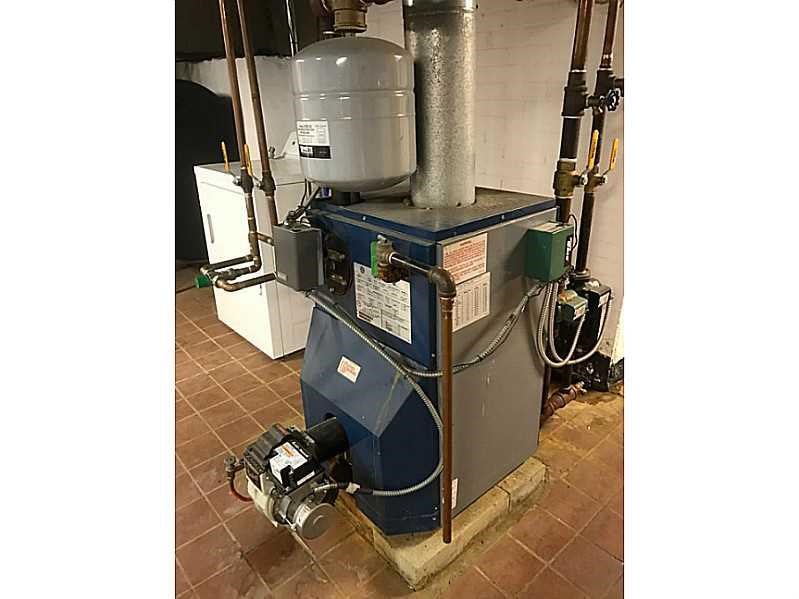 911 Tunk Hill Road Scituate, RI 02825 - Photo 31 of 38 UPDATED HEATING SYSTEM