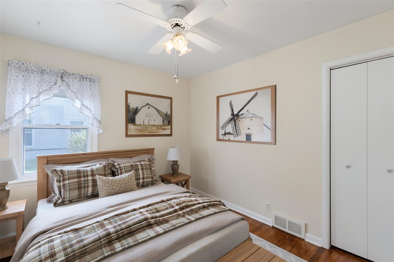 854 Vanderpool Avenue Troy, MI 48083 - Photo 5 of 42 Gallery Image 5