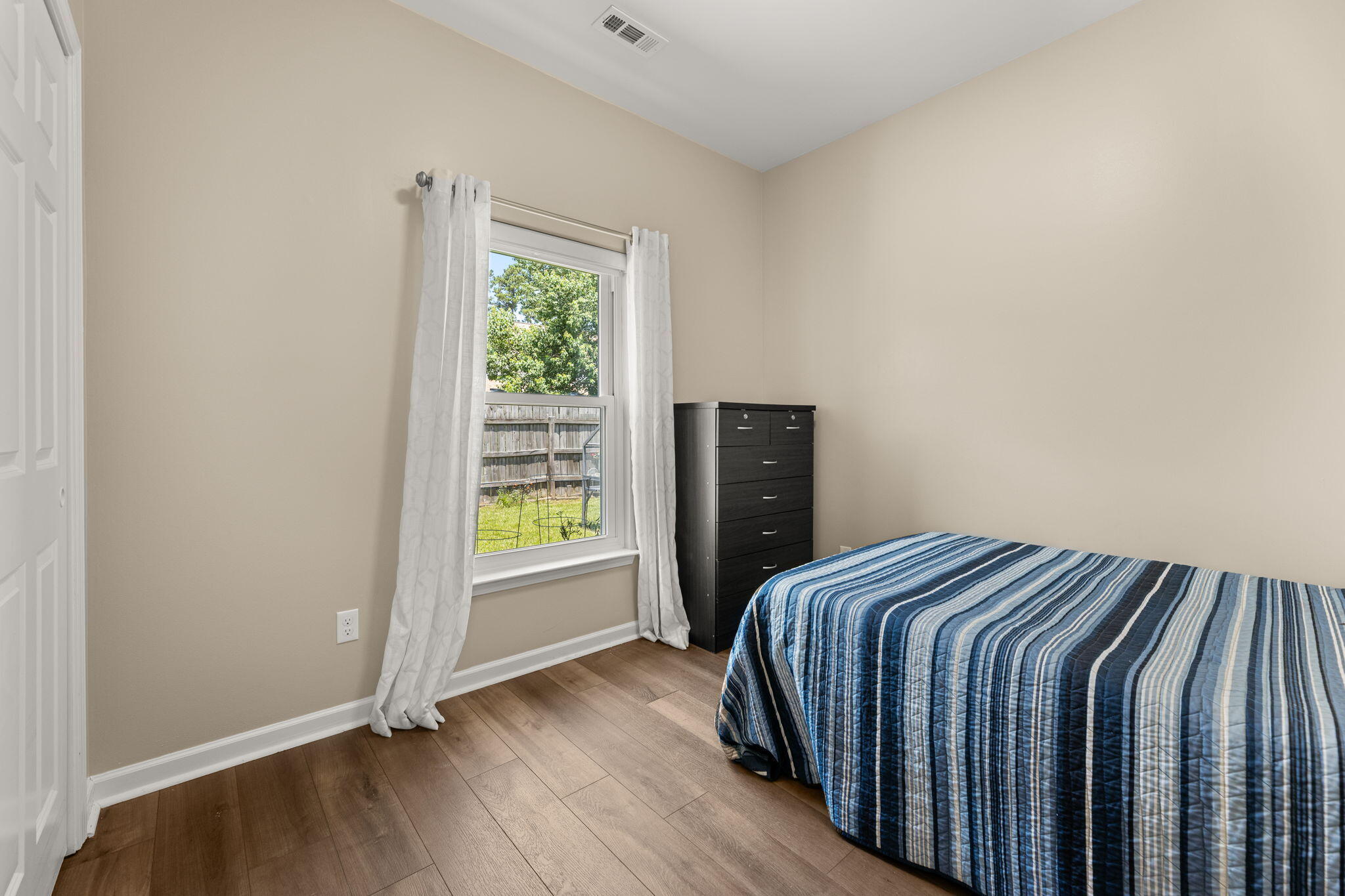 105 Summer View Road Summerville, SC 29486 - Photo 23 of 33 26-web-or-mls-Interior-21