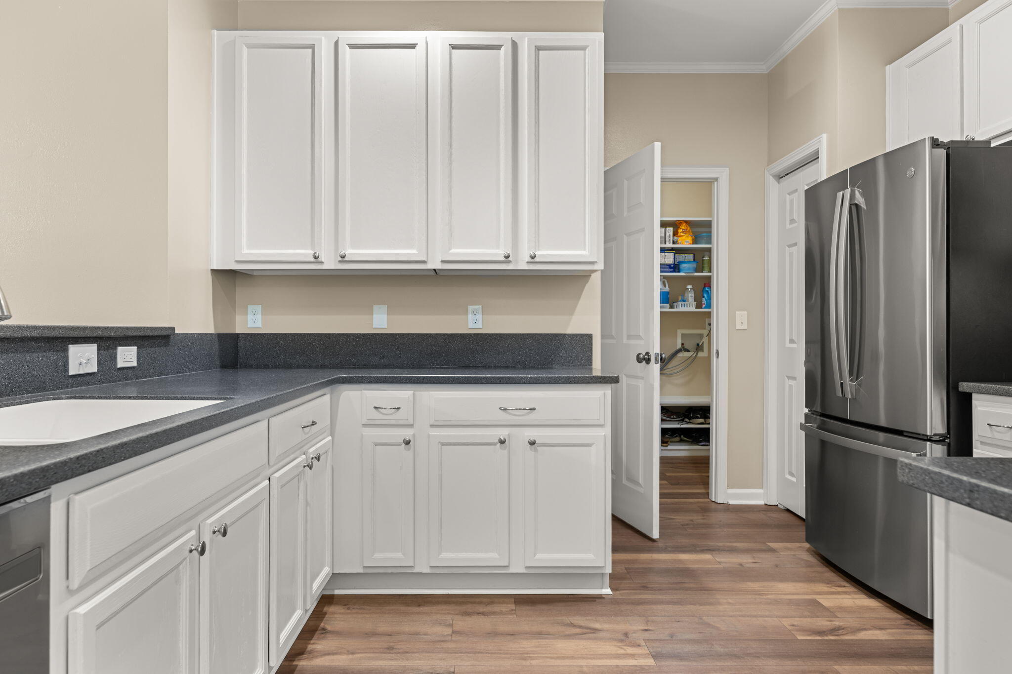 105 Summer View Road Summerville, SC 29486 - Photo 6 of 33 9-web-or-mls-Interior-4
