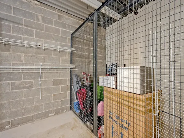 $3,800 | 1800 Dewes Street, Unit 305, Glenview, IL 60025