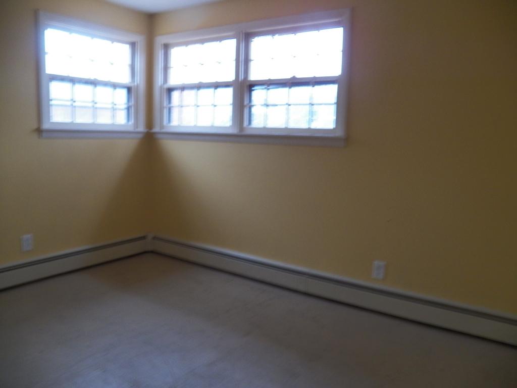 22 Pumping Station Road Salem, NH 03079 - Photo 6 of 11 Gallery Image 6