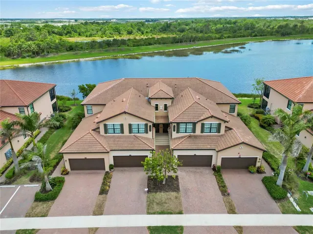 $7,500 | 10805 Tarflower Drive, Unit 101, Venice, FL 34293