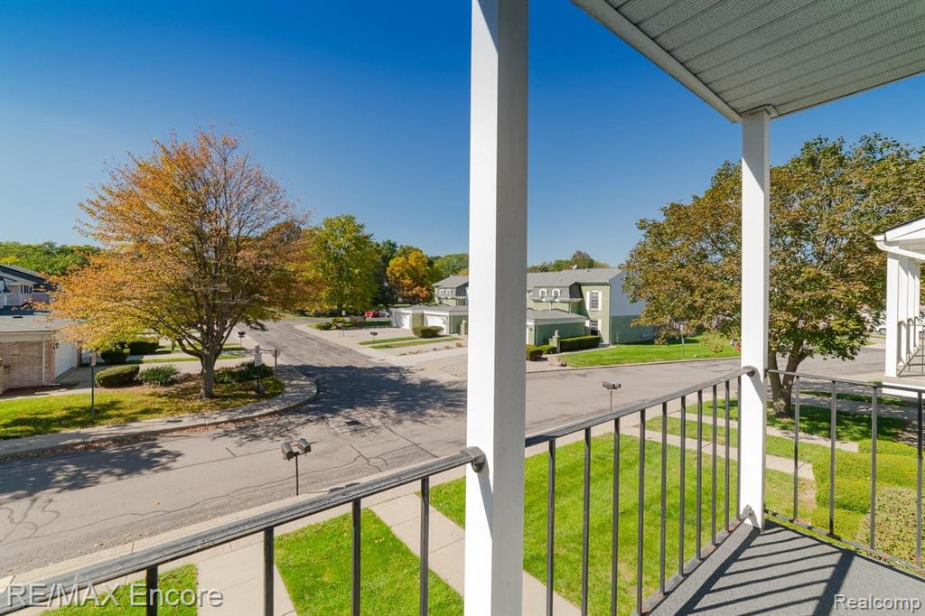 67 Stratford Lane Rochester Hills, MI 48309 - Photo 19 of 35