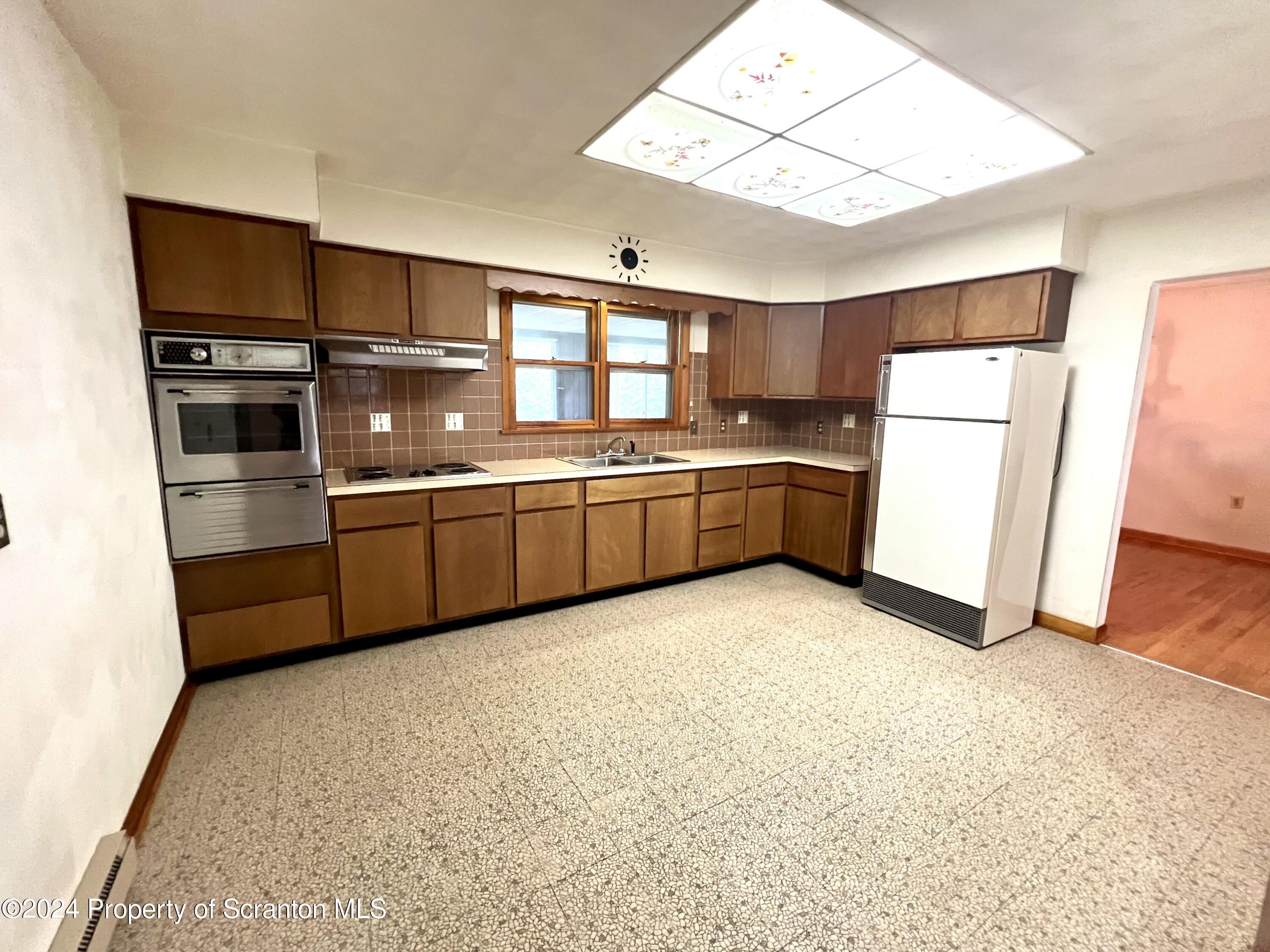 108 1st Street Scranton, PA 18508 - Photo 12 of 33 Gallery Image 12