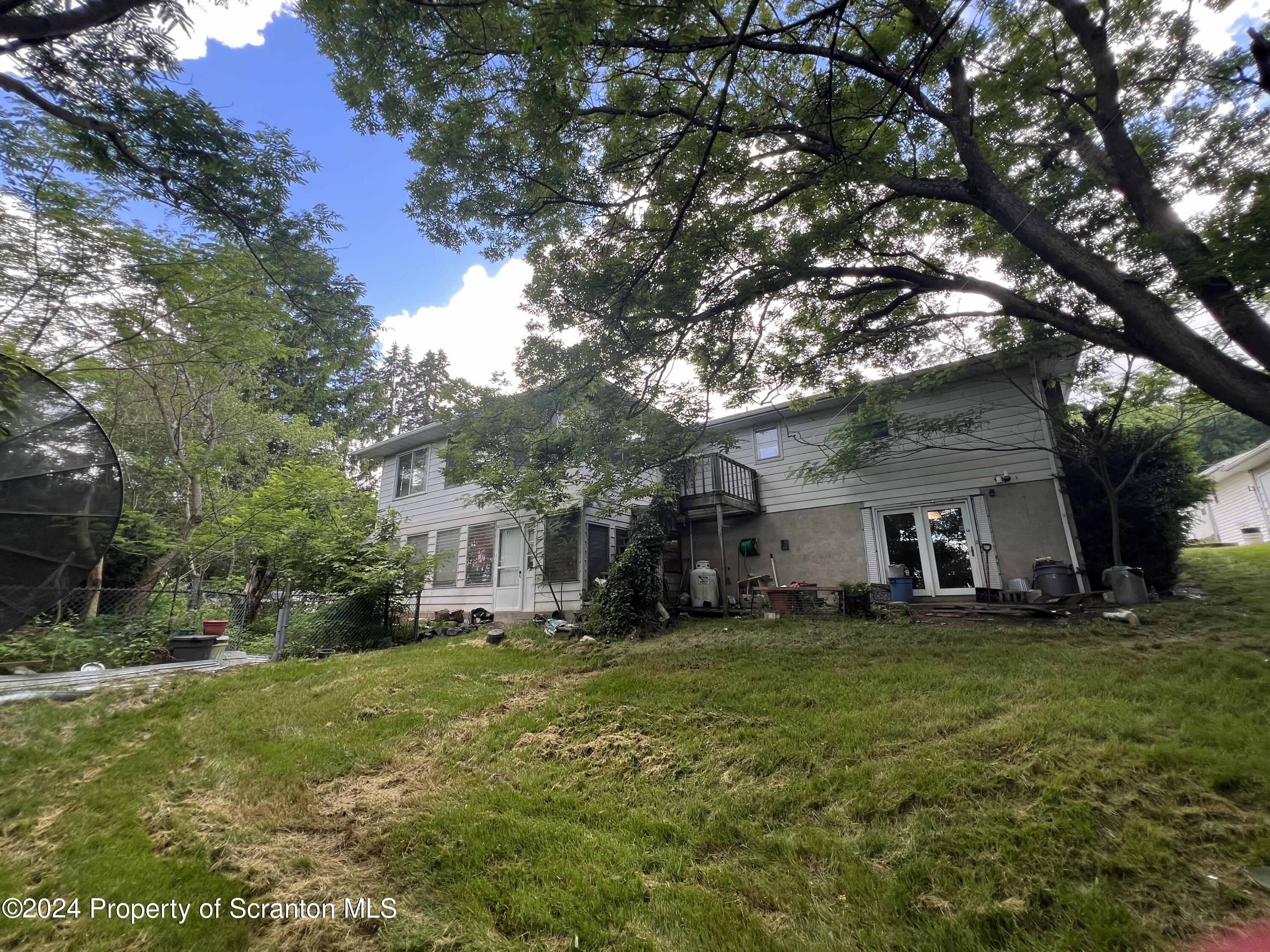 108 1st Street Scranton, PA 18508 - Photo 4 of 33 Gallery Image 4