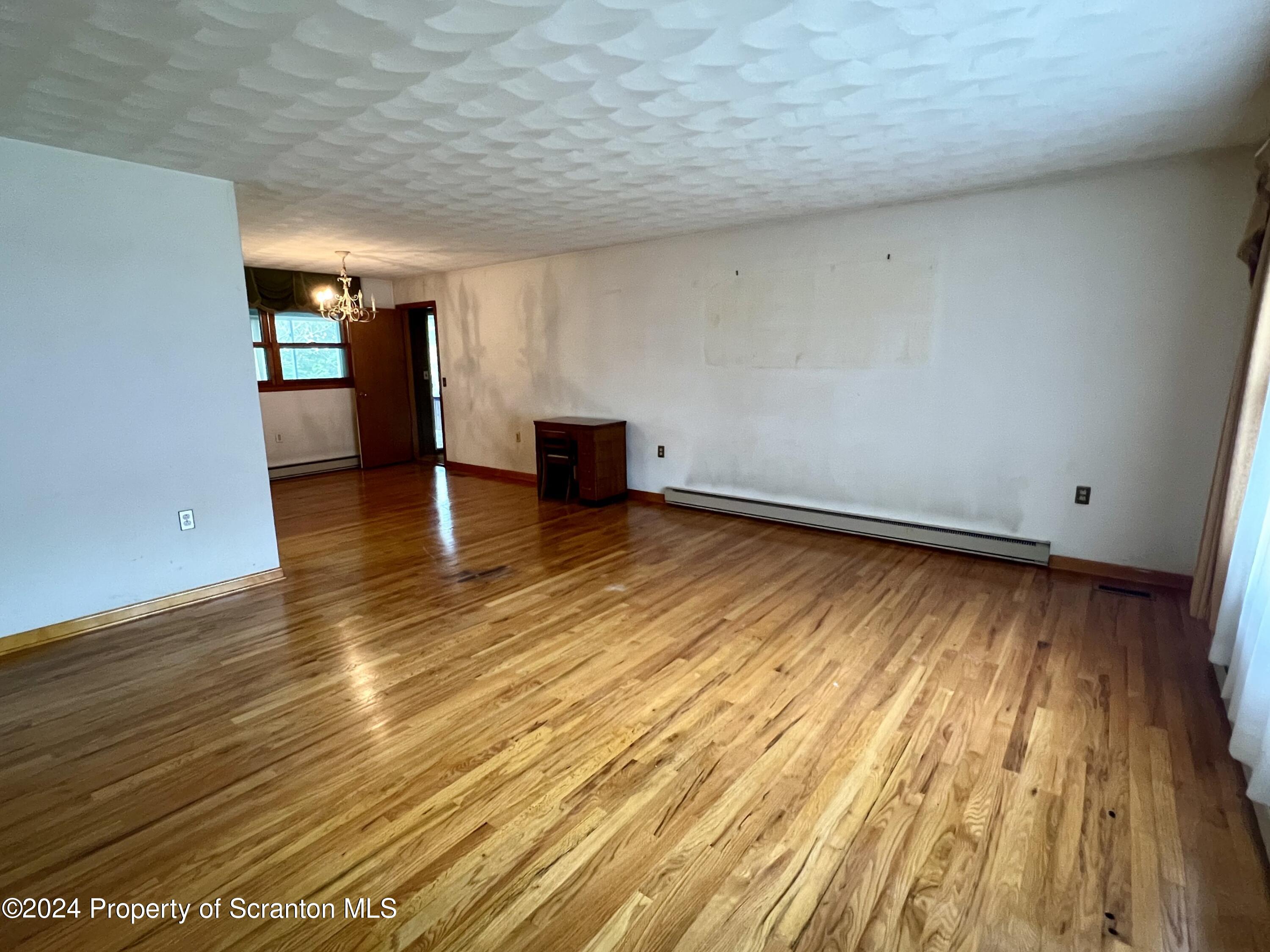 108 1st Street Scranton, PA 18508 - Photo 6 of 33 Gallery Image 6