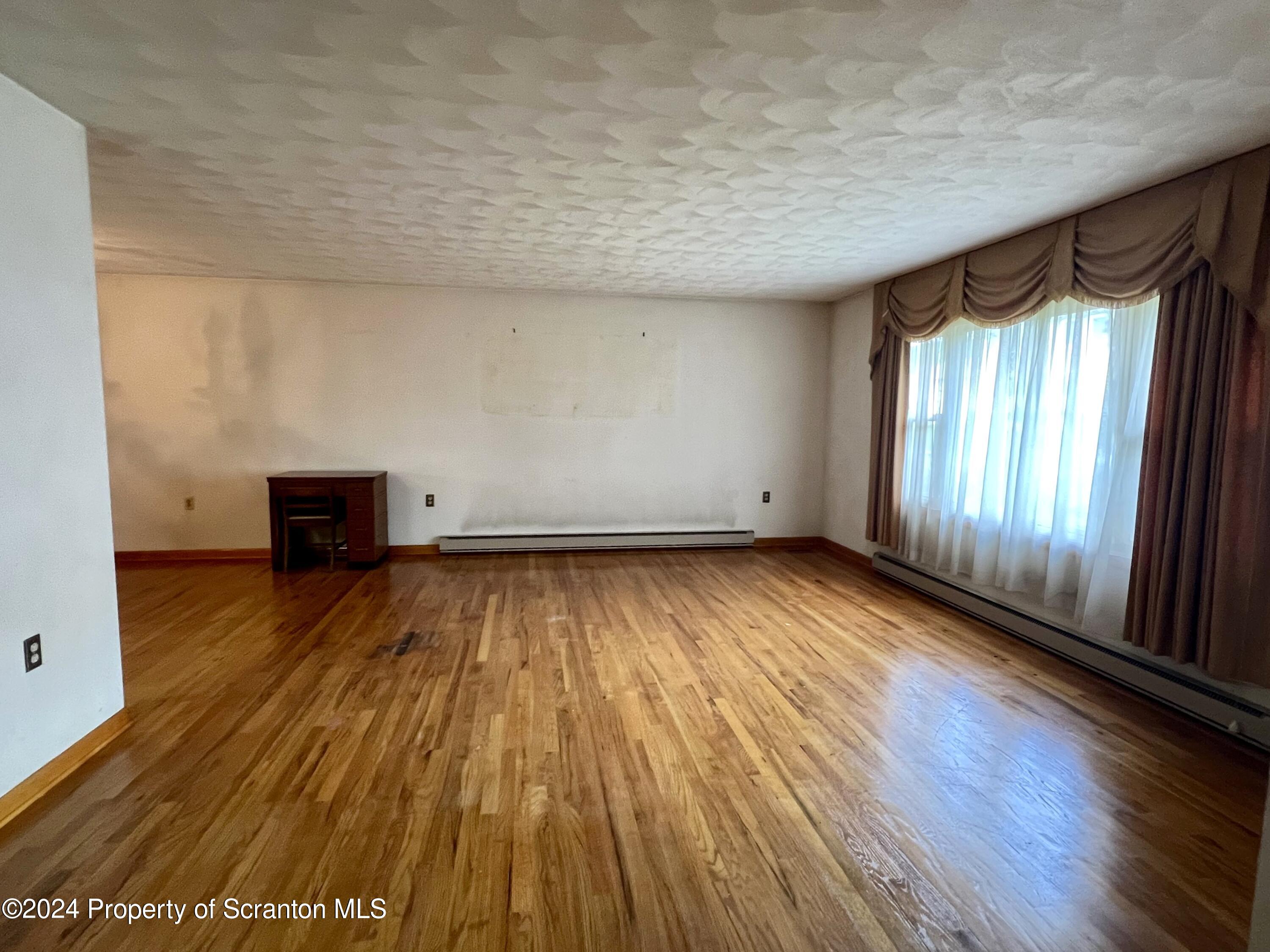 108 1st Street Scranton, PA 18508 - Photo 7 of 33 Gallery Image 7